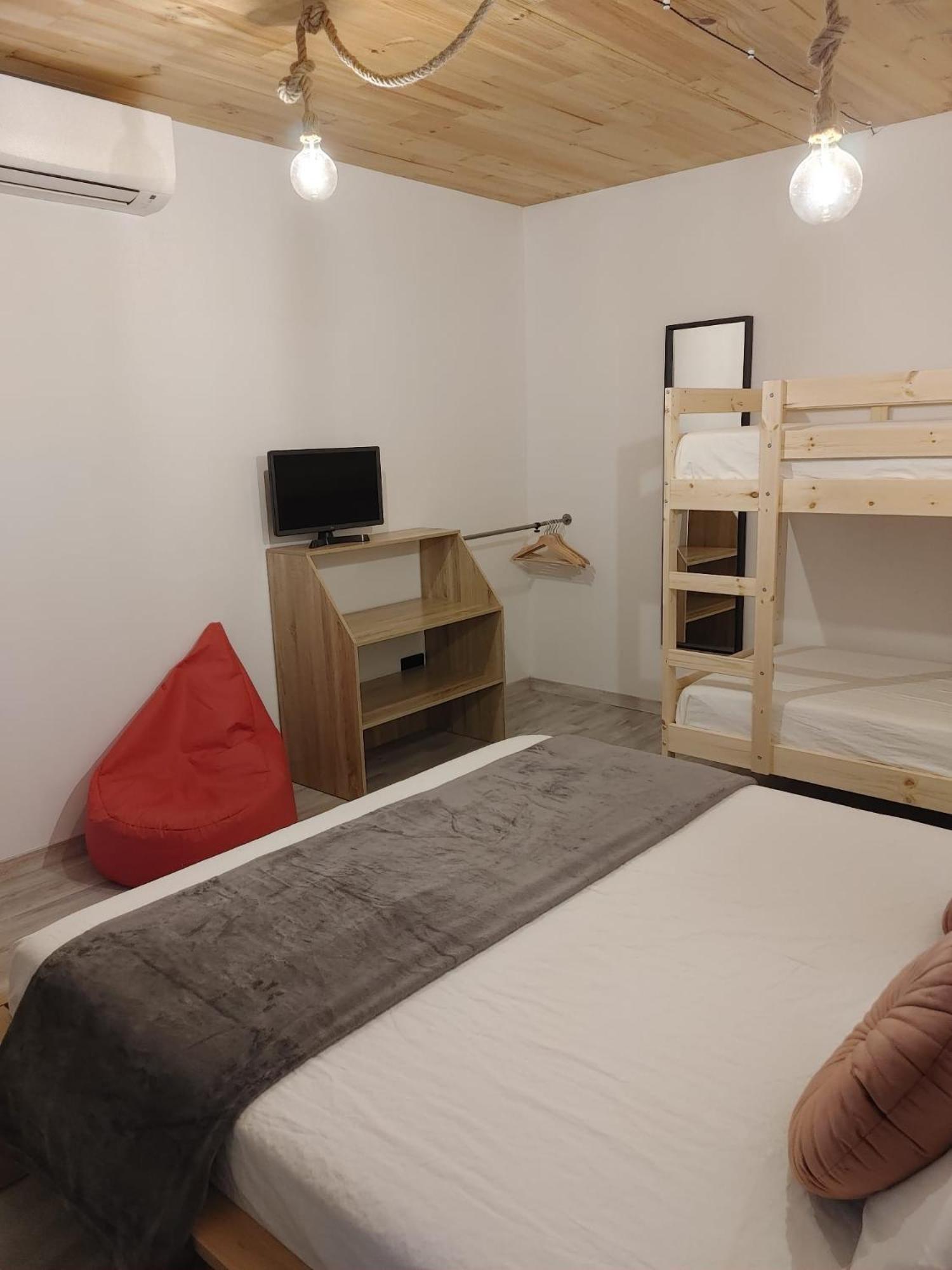 Bibrabe Home 산펠리우데기솔스 외부 사진